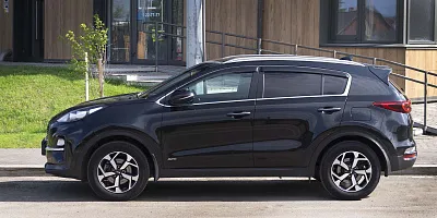 Kia Sportage 4WD (черный) в аренду