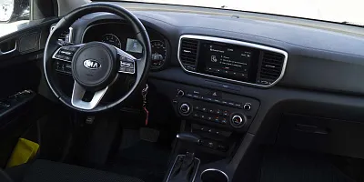 Kia Sportage 4WD (черный) в аренду