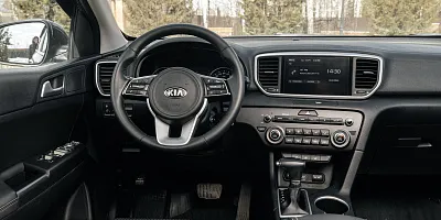 Kia Sportage 4WD (синий) в аренду