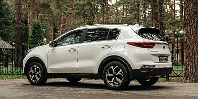 Kia Sportage 4WD (белый)  в аренду