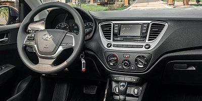 Hyundai Solaris (серый) в аренду