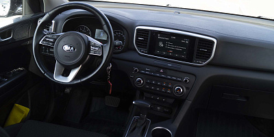 Kia Sportage 4WD (черный) в аренду