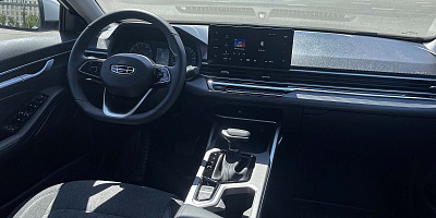 Geely Emgrand (белый цвет)