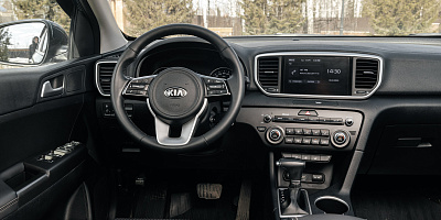 Kia Sportage 4WD (синий) в аренду