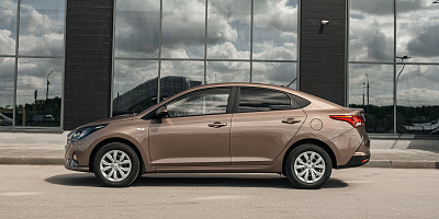 Hyundai Solaris (коричневый) в аренду