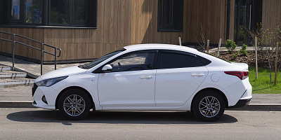 Hyundai Solaris (белый) в аренду